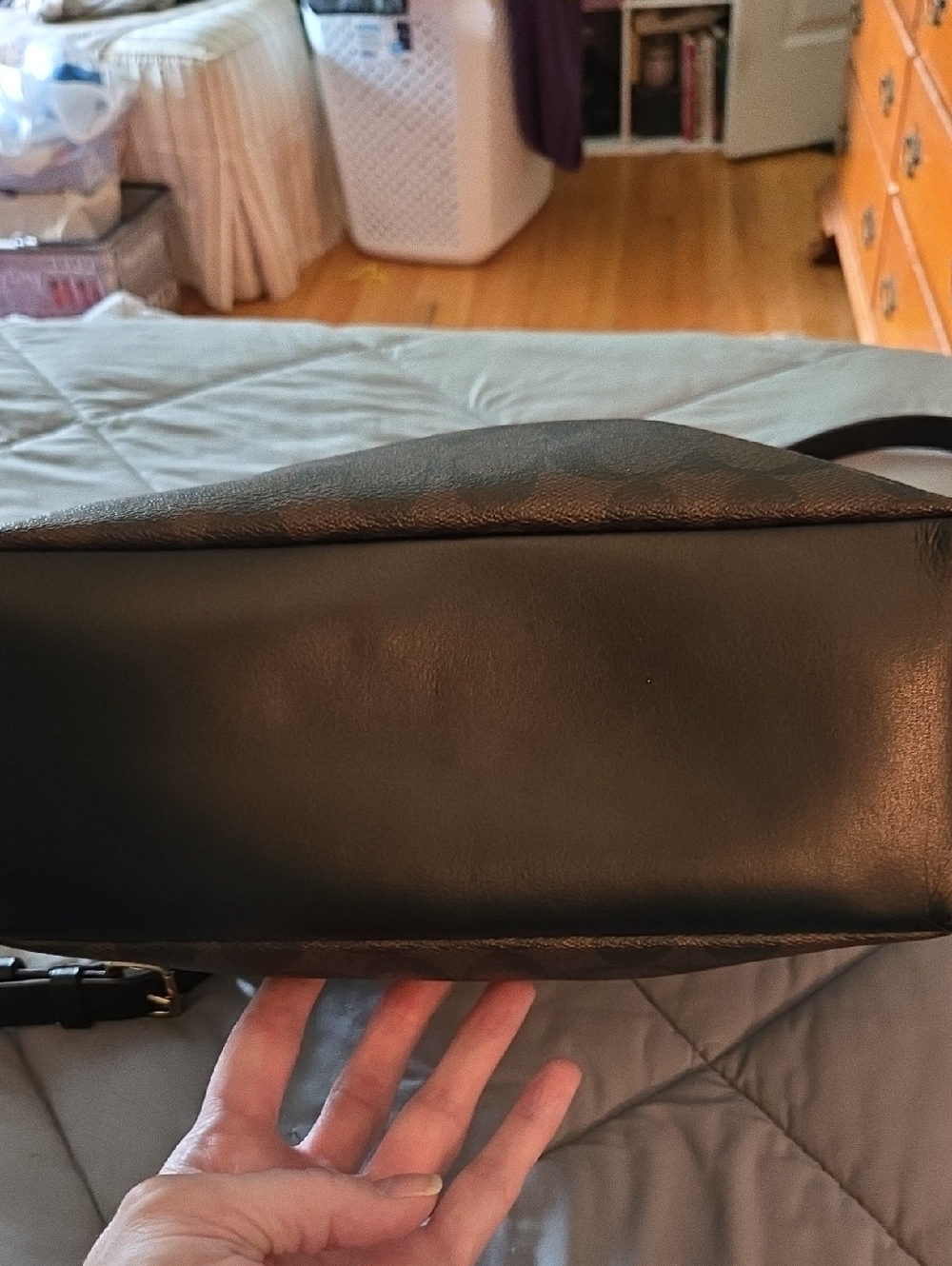 Coach Val Duffle in Signature Canvas with Brown Leather - Picture 6 of 9